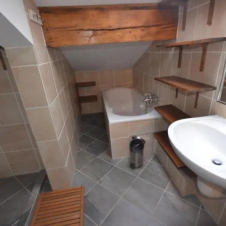 Cosy Avec Balcon, Wifi Et Garage Aux Gets - Fr-1-623-159 *